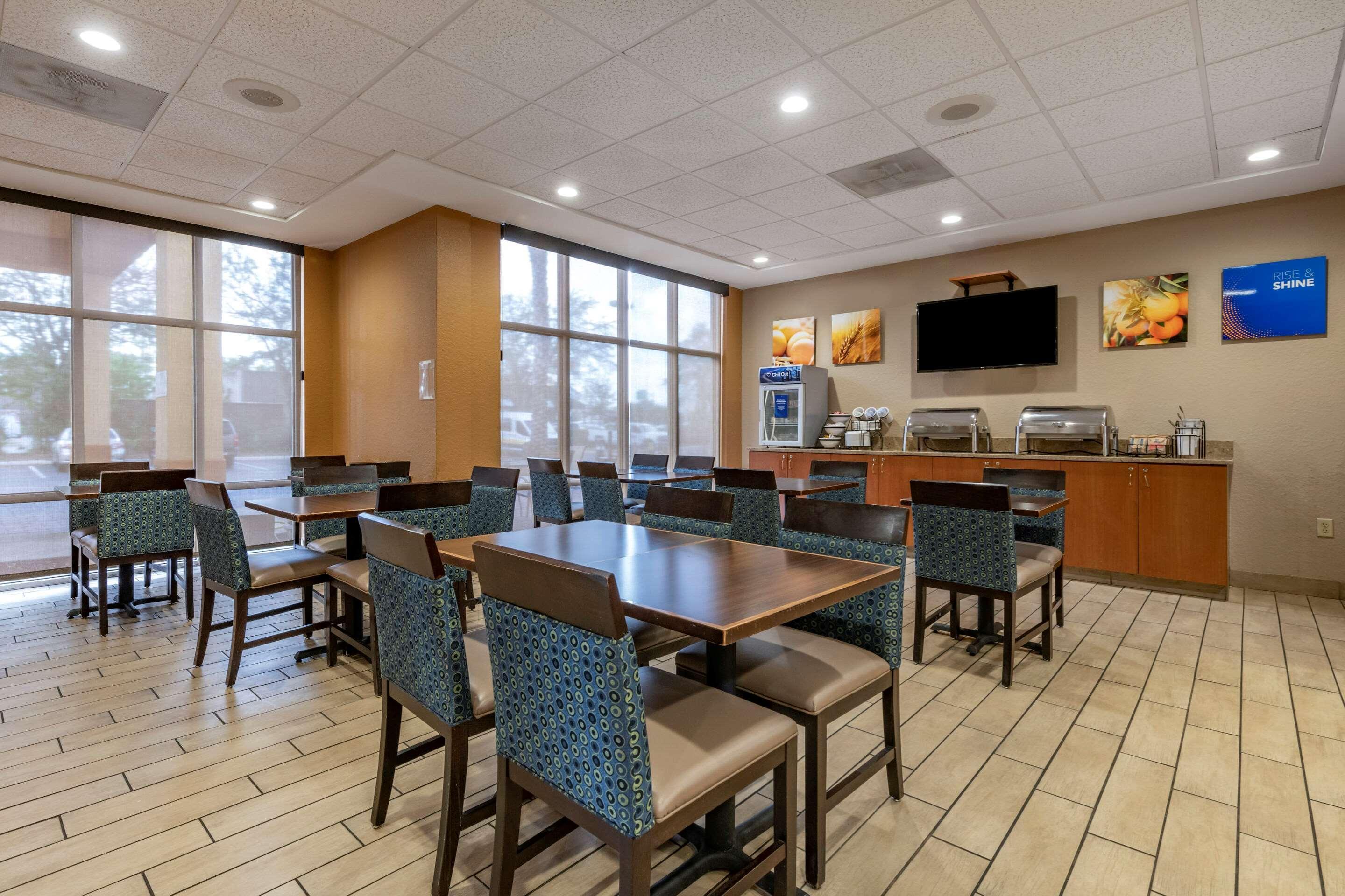 Comfort Inn & Suites Orlando North Sanford Eksteriør billede